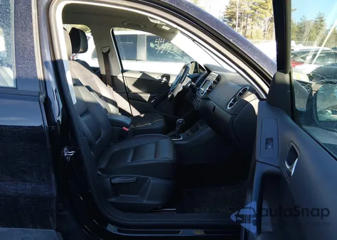 2016 Volkswagen Tiguan S z USA, uszkodzony, nr VIN WVGBV7AX2GW066423